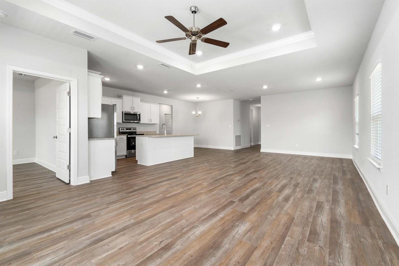13407 Shoshoney Cir #1 - Photo 5 of 25