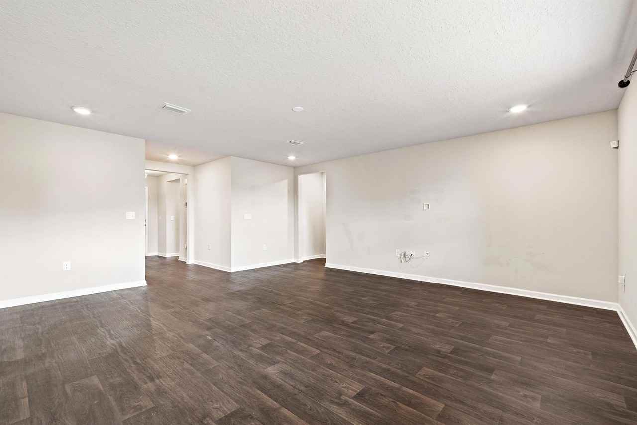 724 Amador Ave #1 - Photo 4 of 21