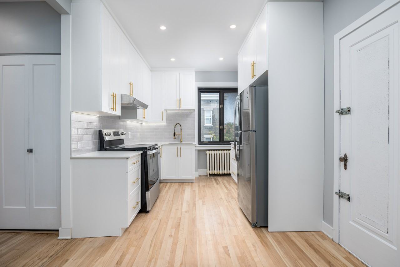 4494 Rue Garnier #3 - Photo 3 of 17