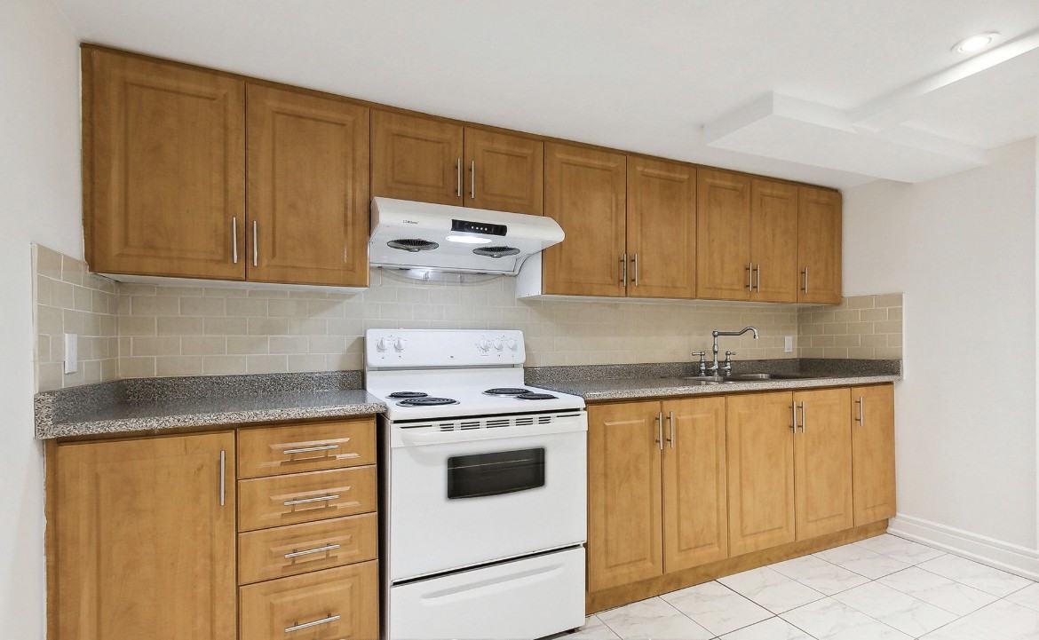 593 Greenwood Ave - Photo 2 of 7