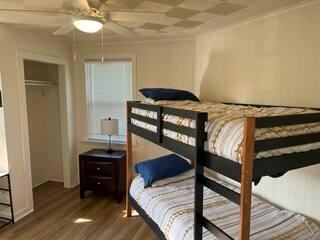 460 N Paw Paw St - Photo 3 of 8