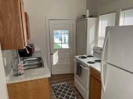 featured image of 460 N Paw Paw St