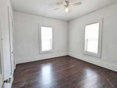 607 N Longwood St - Photo 2 of 11