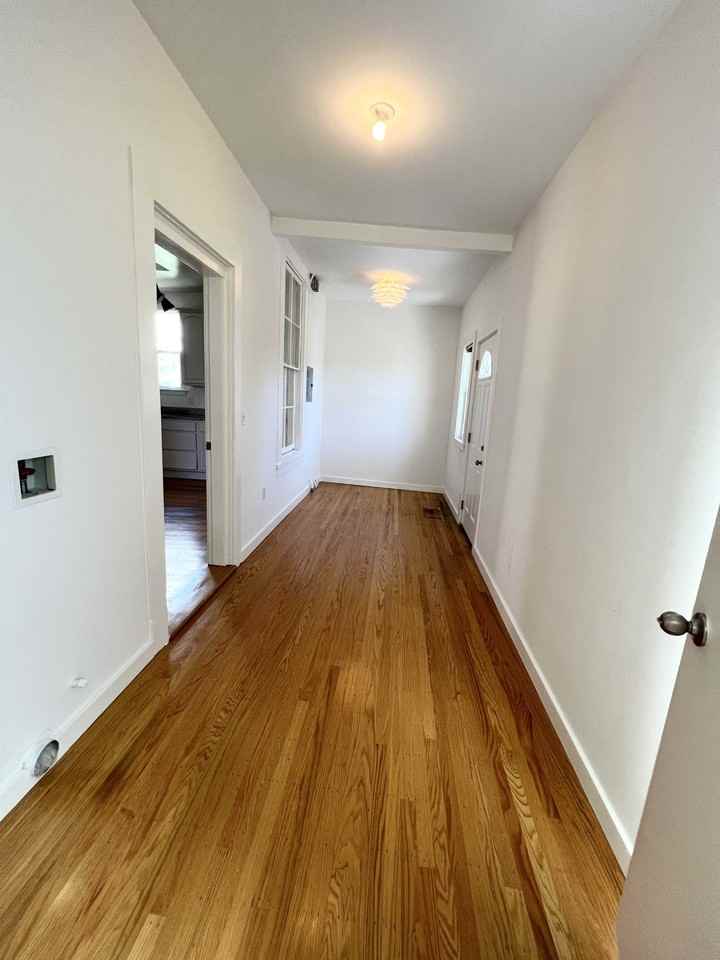 459 Haight St - Photo 3 of 10