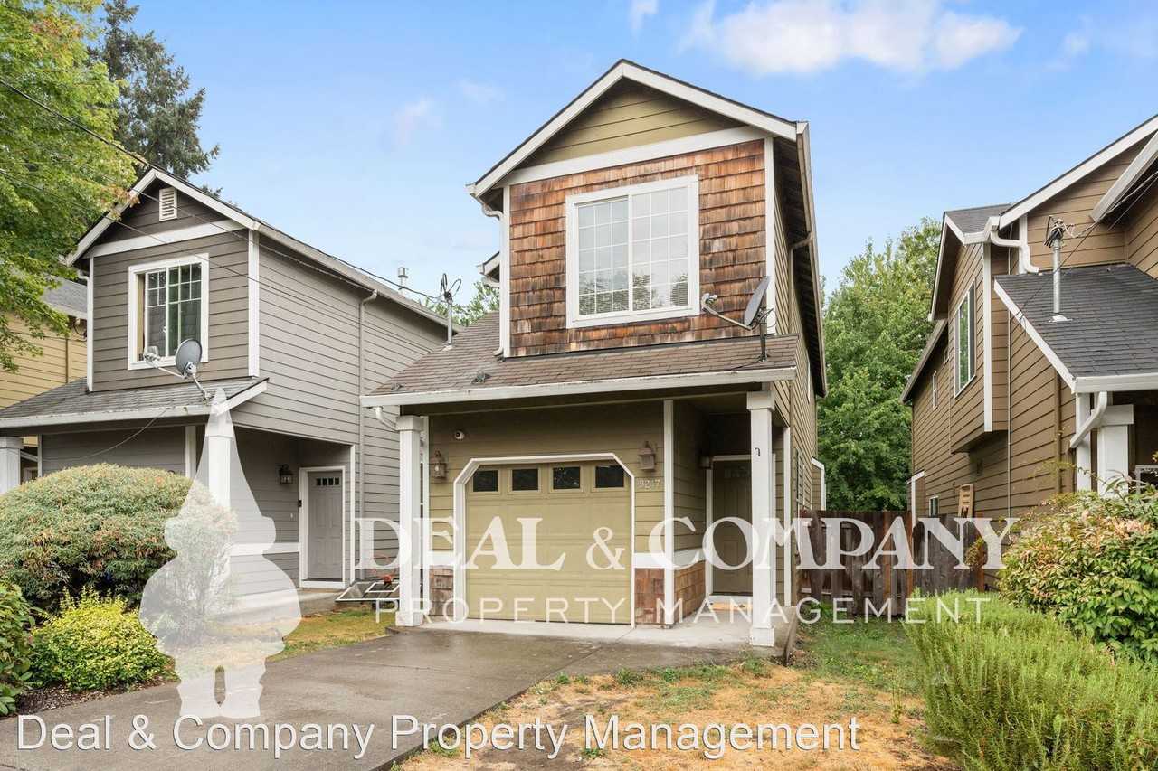 9247 N Macrum Ave - Photo 2 of 19