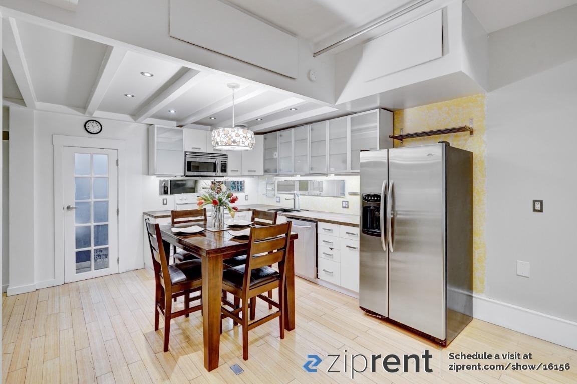 3226 25th St #A - Photo 3 of 17