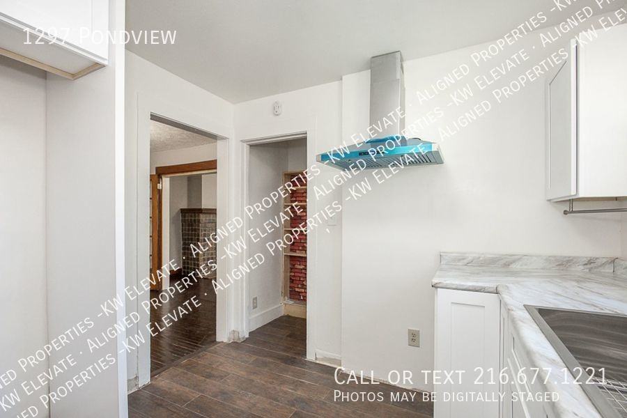 1297 Pondview Ave - Photo 3 of 34