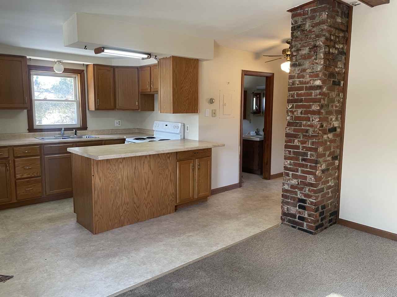 19 Pearl St #3 - Photo 2 of 5