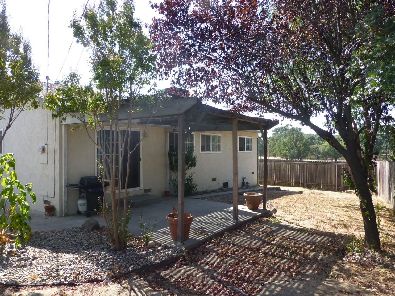 1206 Champion Oaks Dr - Photo 2 of 5