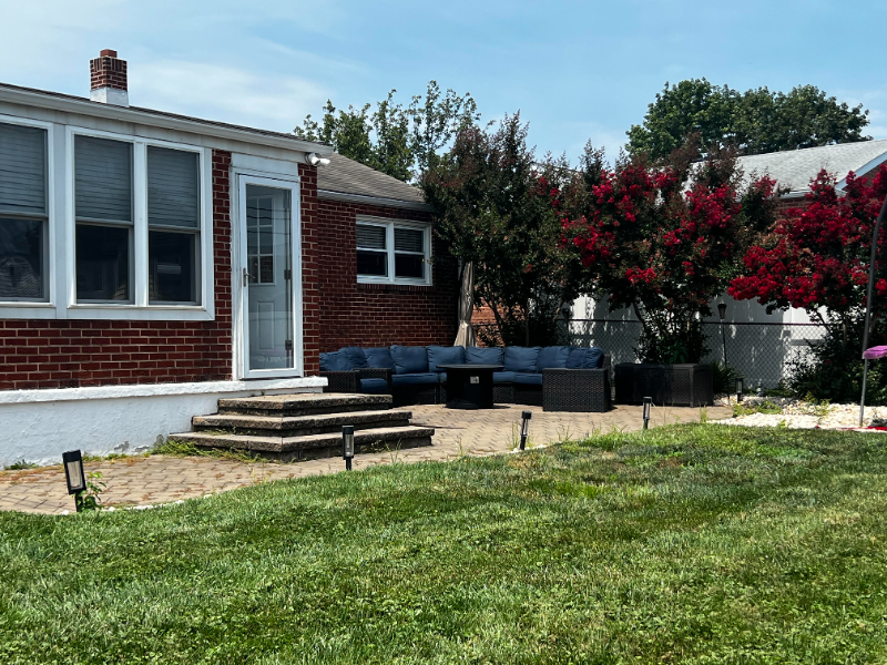 322 S Dupont Rd - Photo 2 of 10