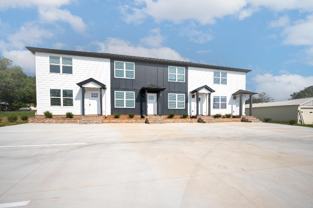 112 Clark Blvd - Photo 1 of 1