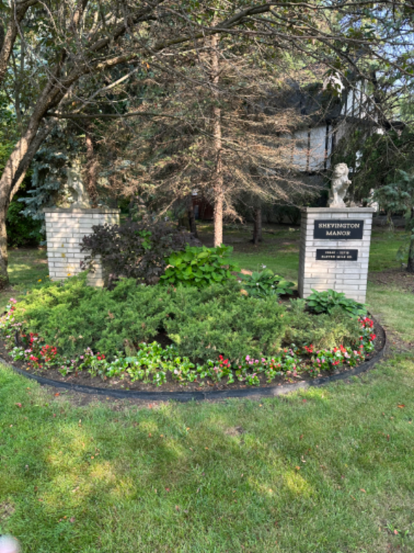 22682 Wmile Rd - Photo 2 of 15