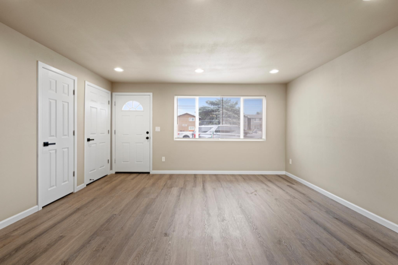 1119 N Buchanan St #C