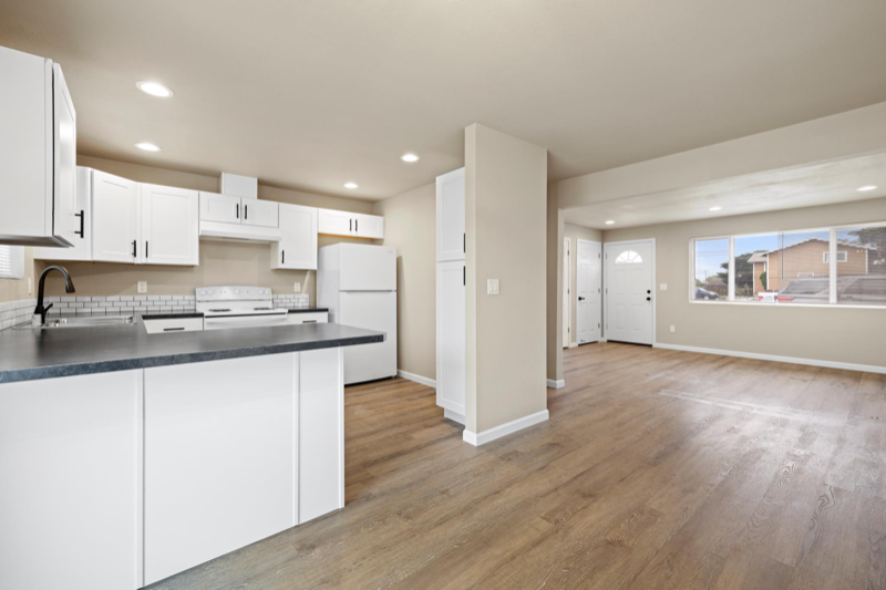 1119 N Buchanan St #C - Photo 2 of 8