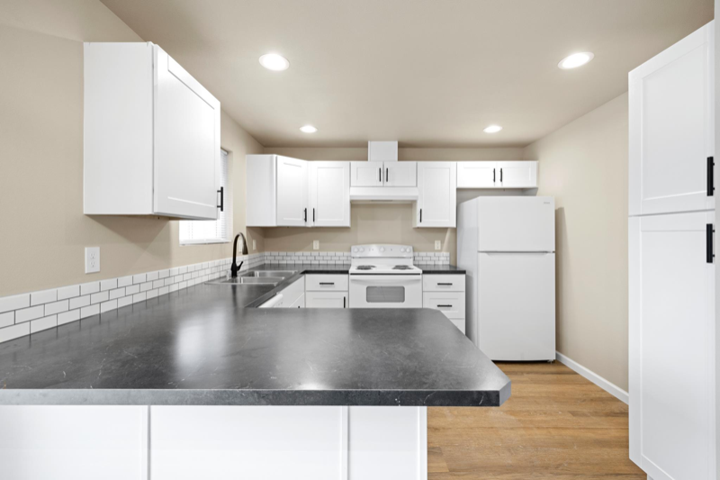 1119 N Buchanan St #C - Photo 3 of 8