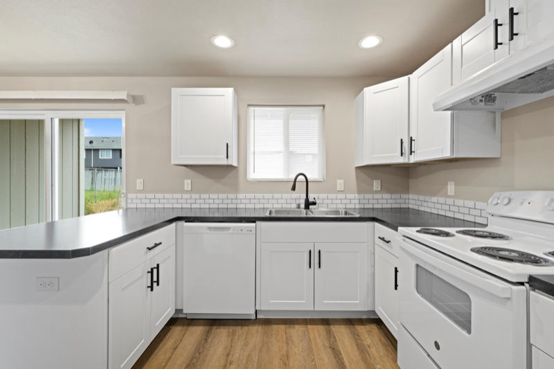 1119 N Buchanan St #C - Photo 4 of 8