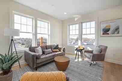 55 Monk St - Photo 2 of 30