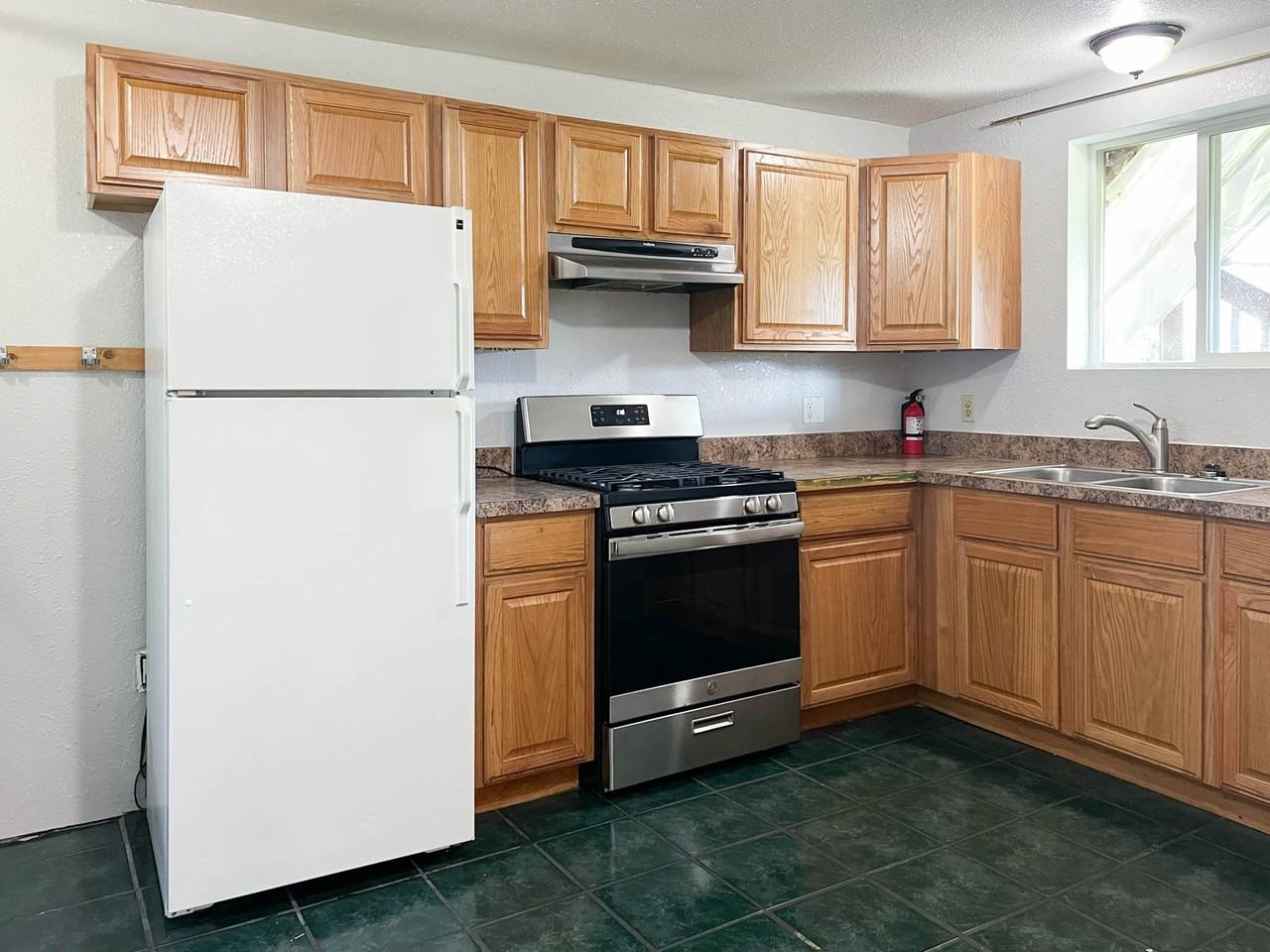 132 N Lane St #B - Photo 5 of 15