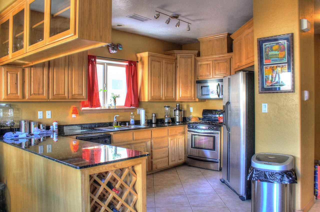 4827 Sun Cove Rd NE - Photo 3 of 24