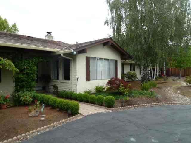 26296 Fremont Rd - Photo 2 of 25