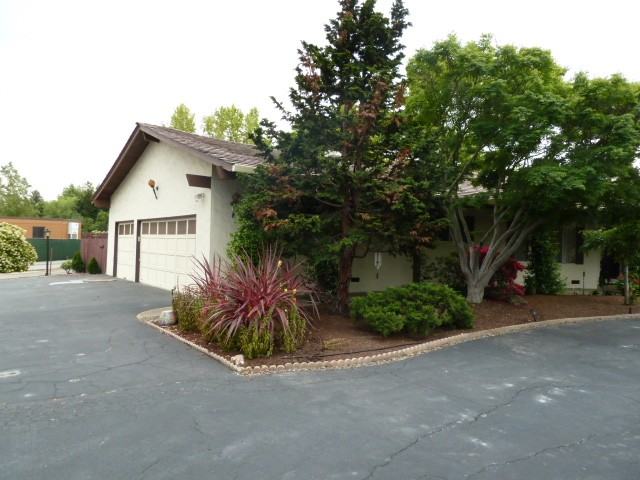 26296 Fremont Rd - Photo 3 of 25