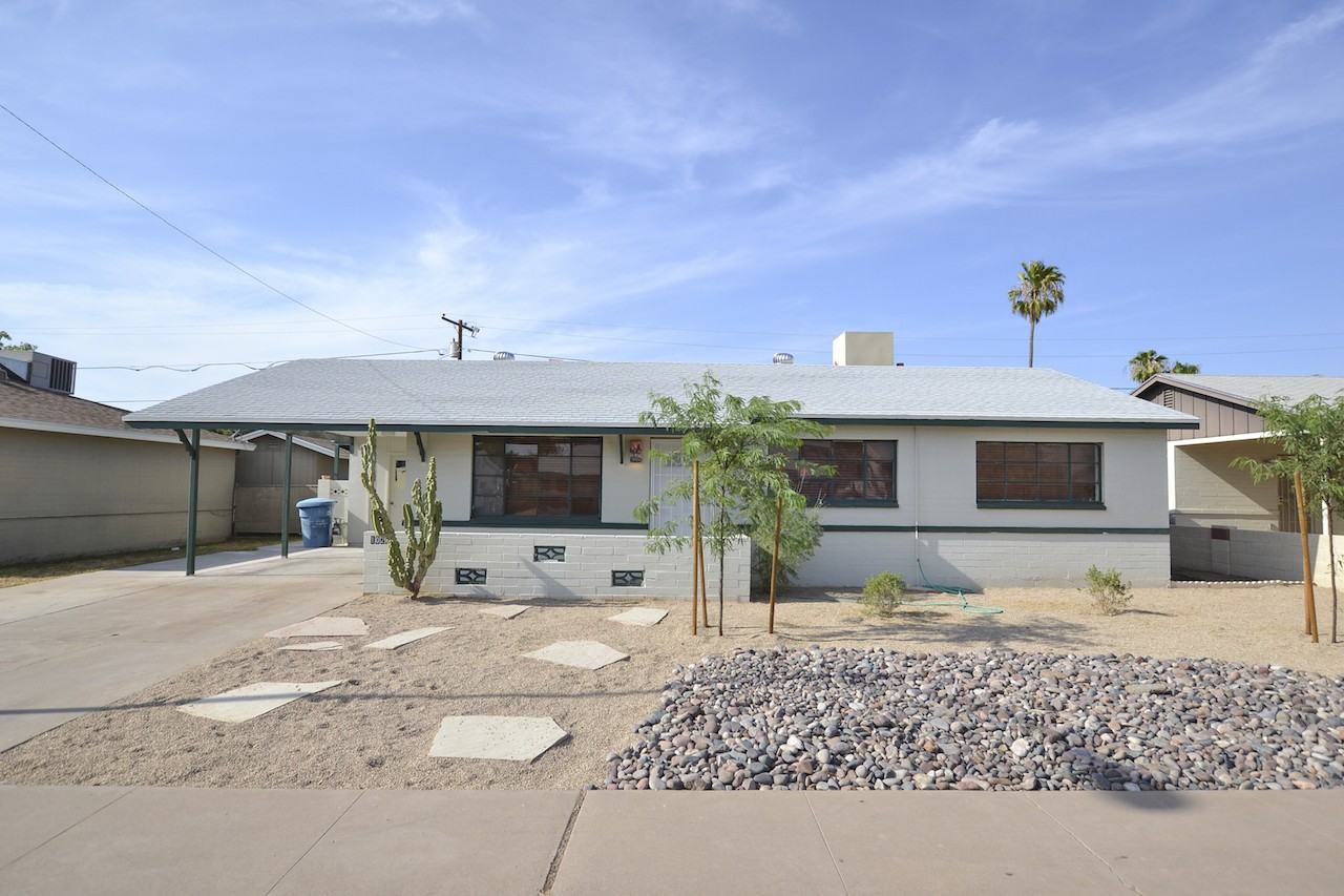 1028 E Diana Ave - Photo 2 of 13