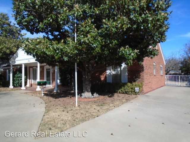 2149 Post Oak Rd - Photo 2 of 37