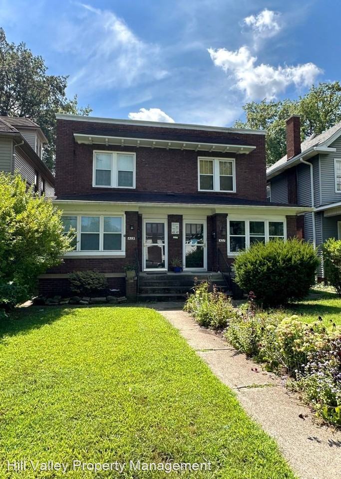 429 Washington Ave - Photo 2 of 19