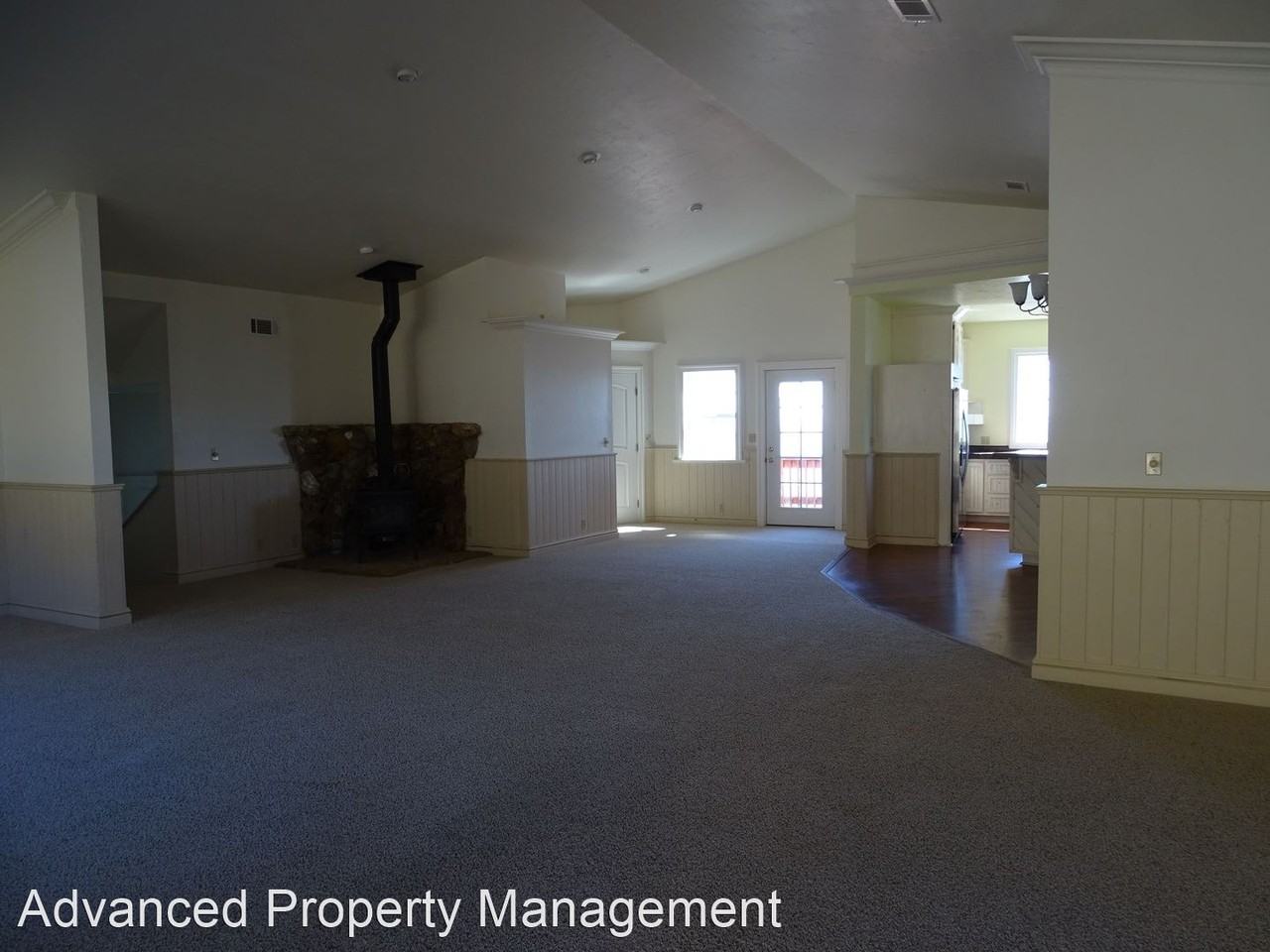 26401 Rifle Ct - Photo 3 of 22