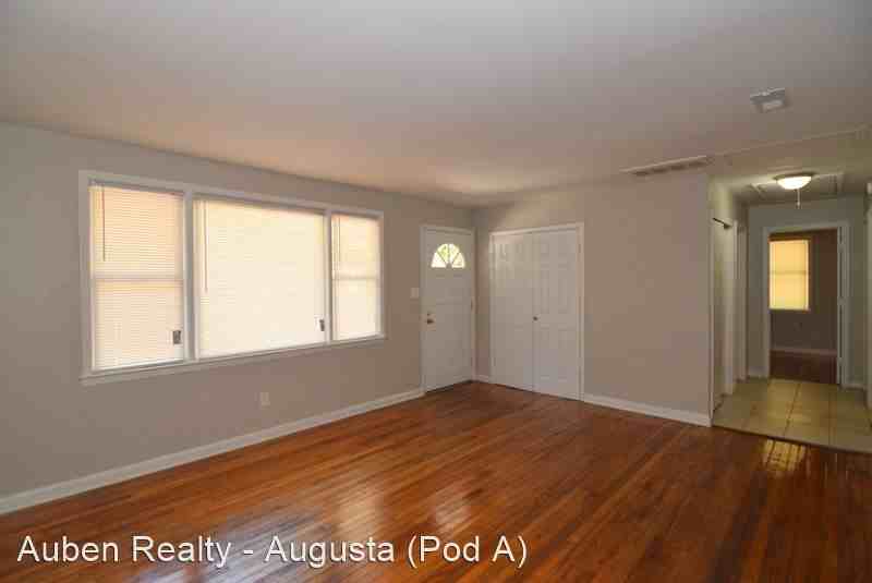 617 Jefferson Dr - Photo 3 of 23