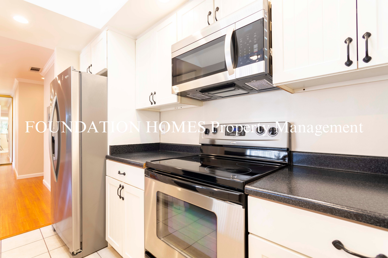 73 Roundtree Blvd - Photo 3 of 11