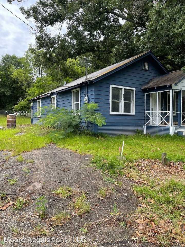 1604 Harris St - Photo 3 of 22