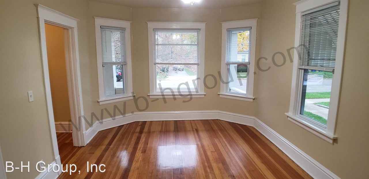 4704 17th Ave - Photo 2 of 46