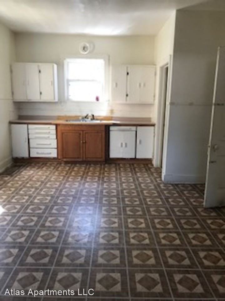 702 S 3rd Ave 305 Porter St - Photo 2 of 5