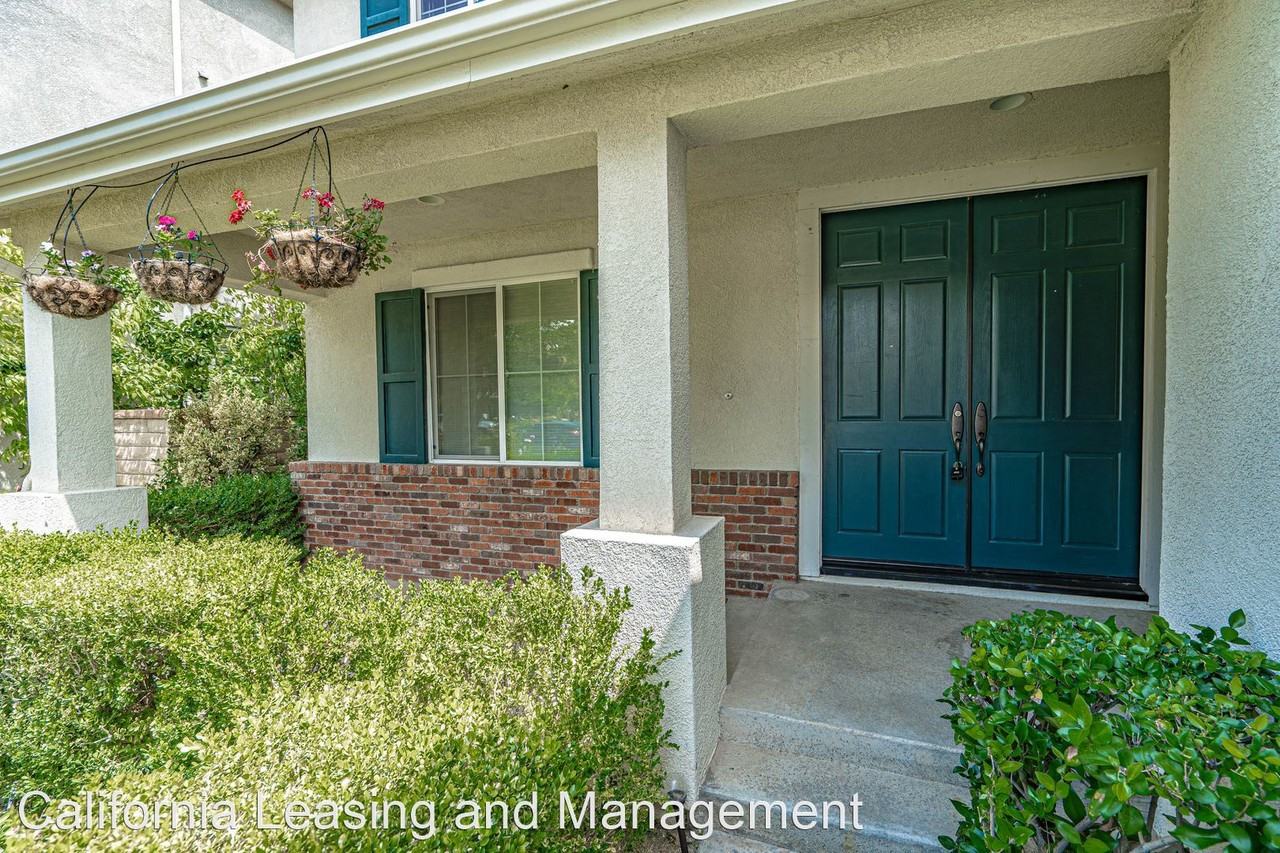 29350 Las Brisas Rd - Photo 2 of 29