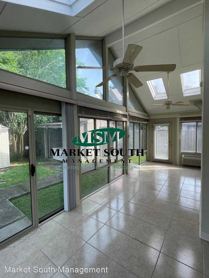 12603 Mercy Ct - Photo 3 of 10