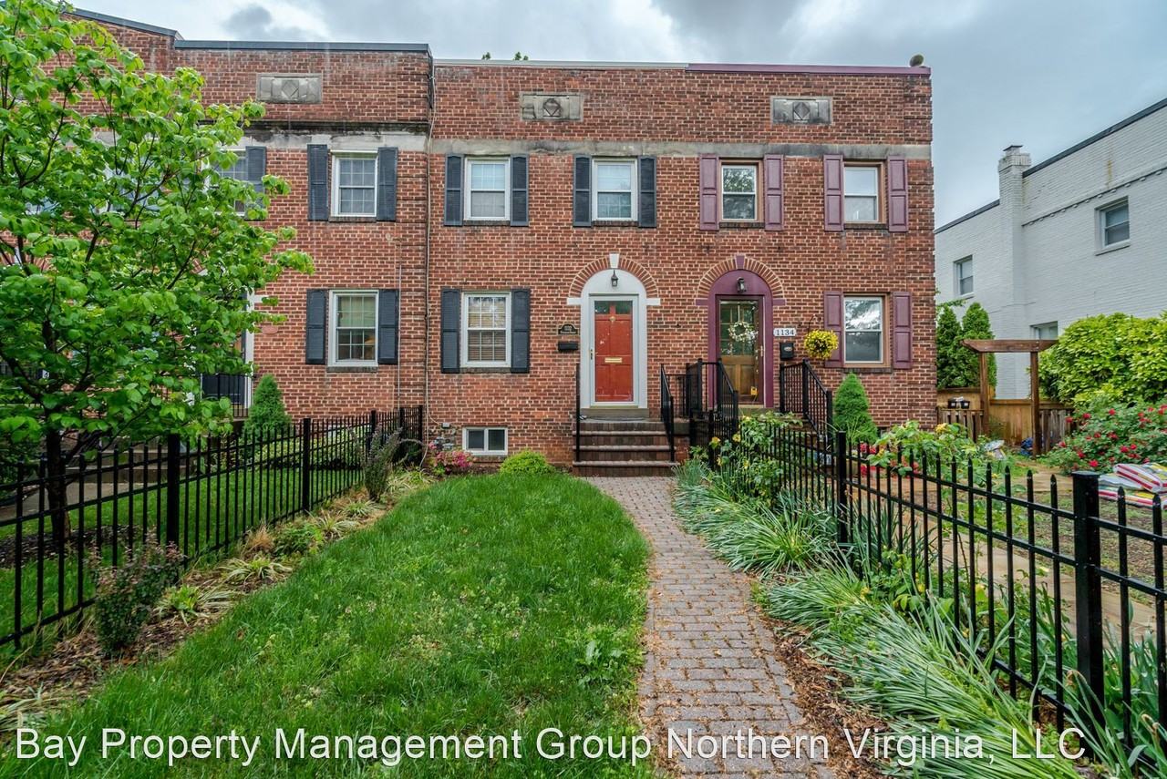 1132 Powhatan St - Photo 2 of 28