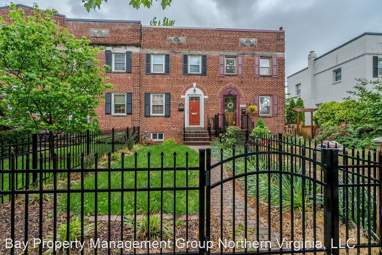 1132 Powhatan St - Photo 3 of 28