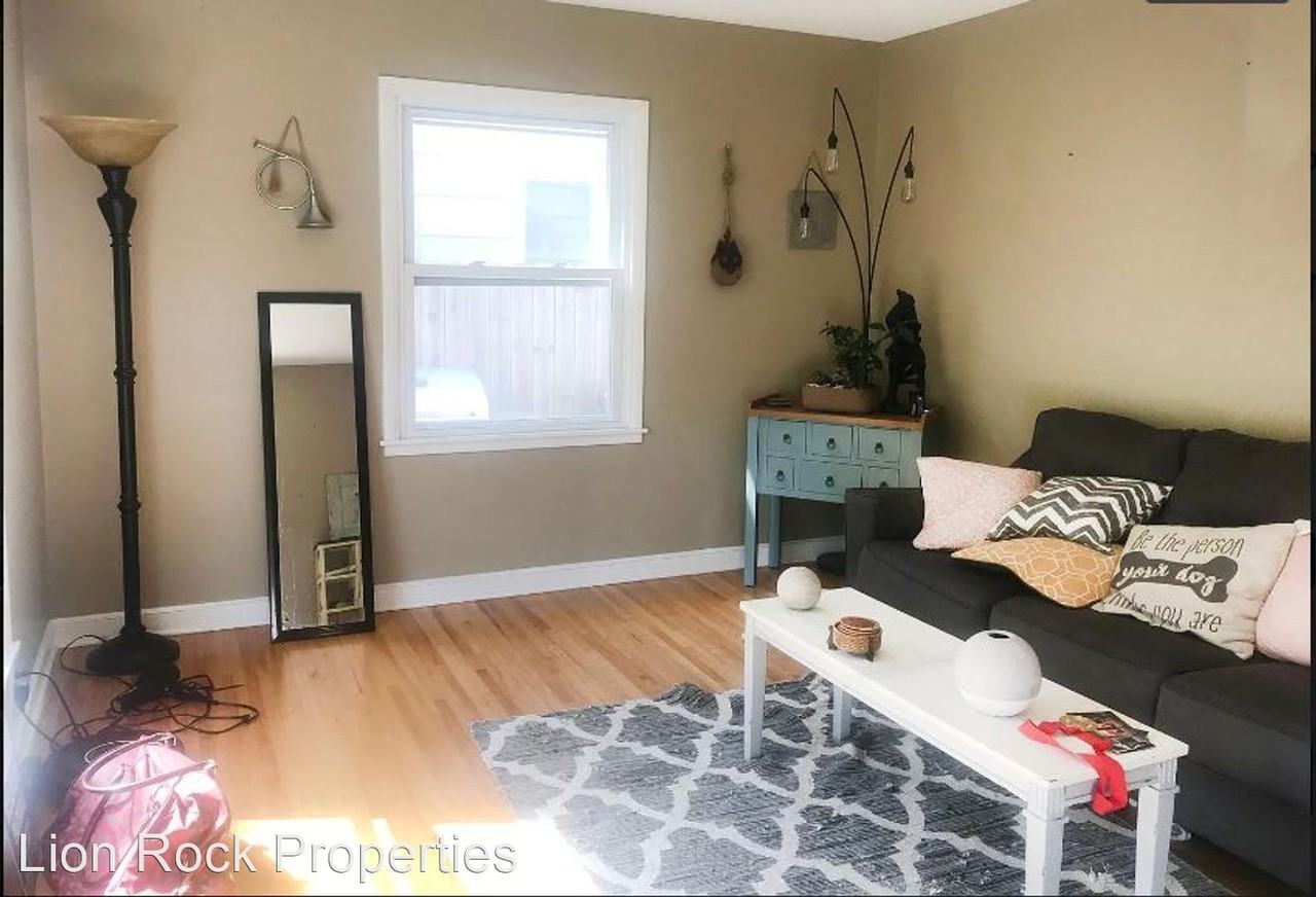 5912 Thomas Ave S - Photo 2 of 17