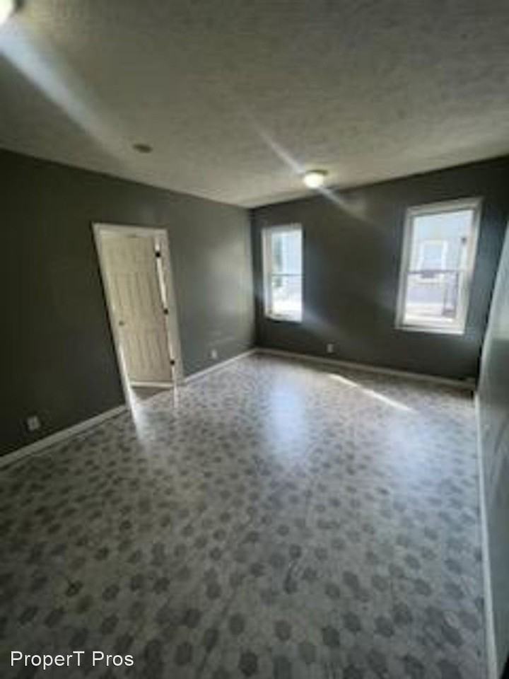 106 North First Avenue Apartments 106 N 1st Ave, Evansville, IN 47710