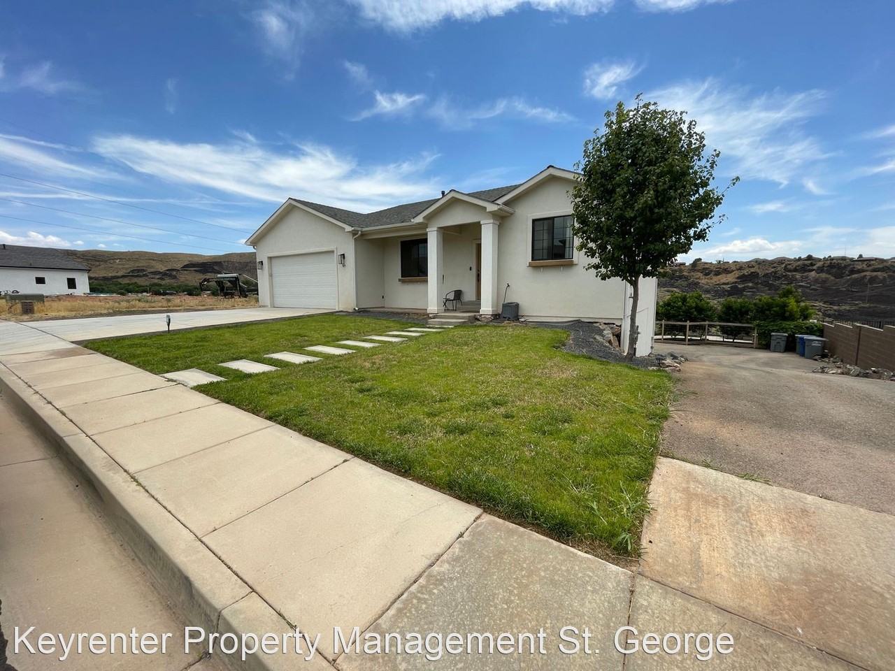 543 W 170 S - Photo 2 of 27