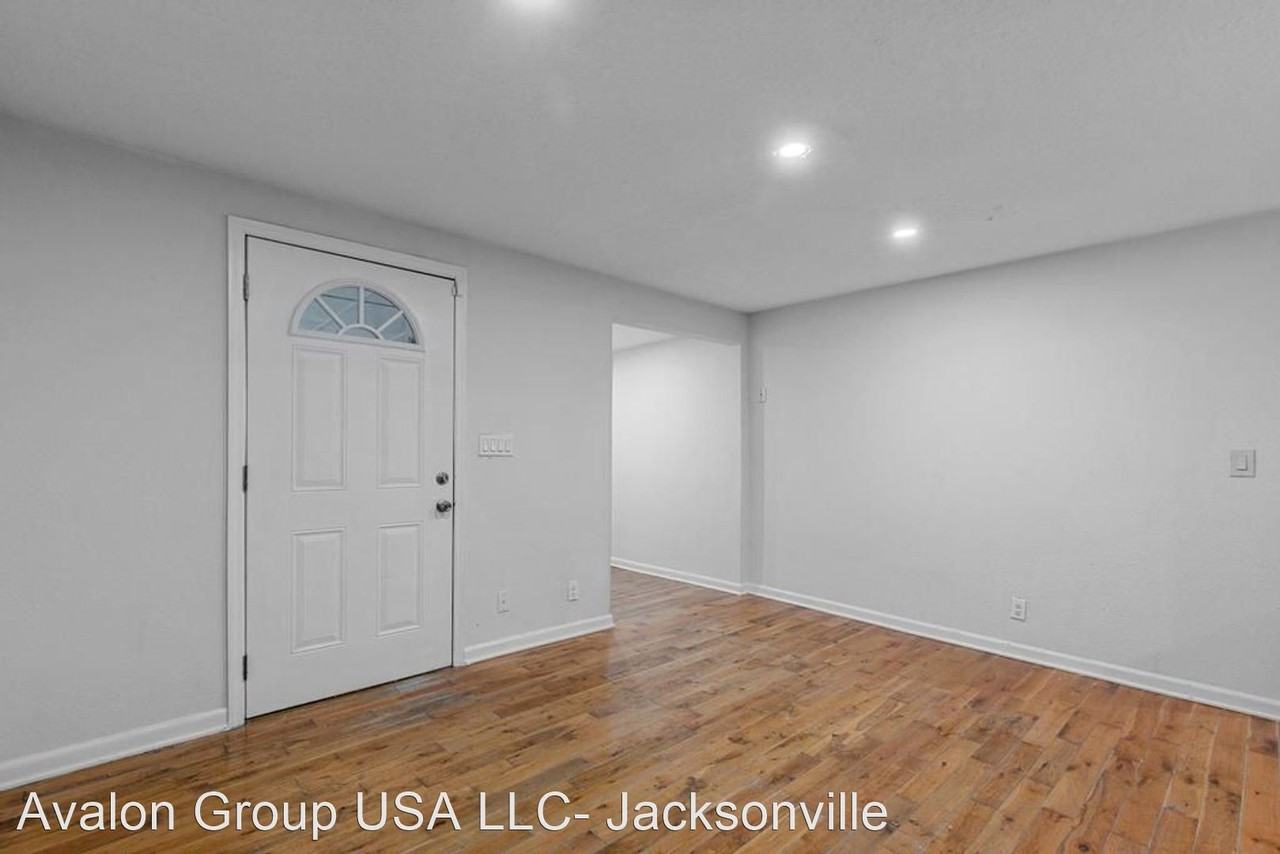 5376 Mary Budd Ave - Photo 2 of 16