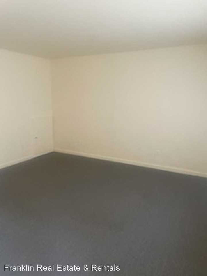 3100 Main St - Photo 3 of 12