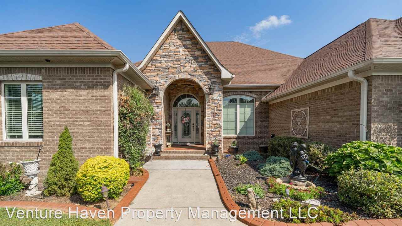 24782 Hobbs Loop - Photo 3 of 41