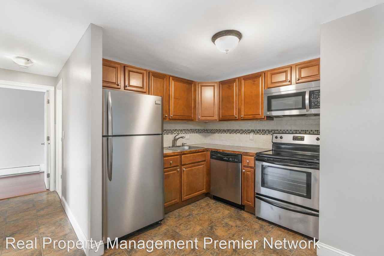 112 English Village Rd #202 - Photo 2 of 36