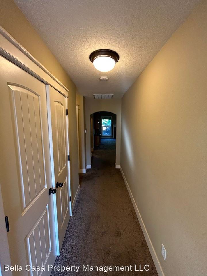 167 Sw Blue Heron Ct - Photo 2 of 22