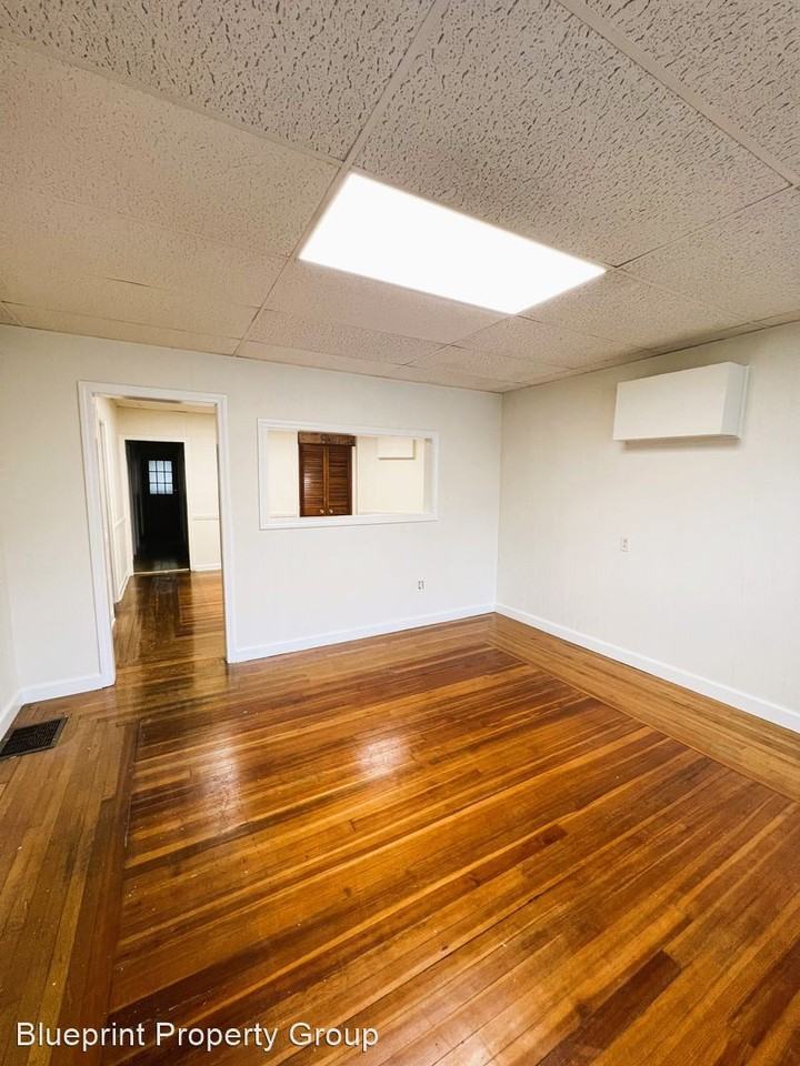 646 - 648 Tyler Street - Photo 3 of 6