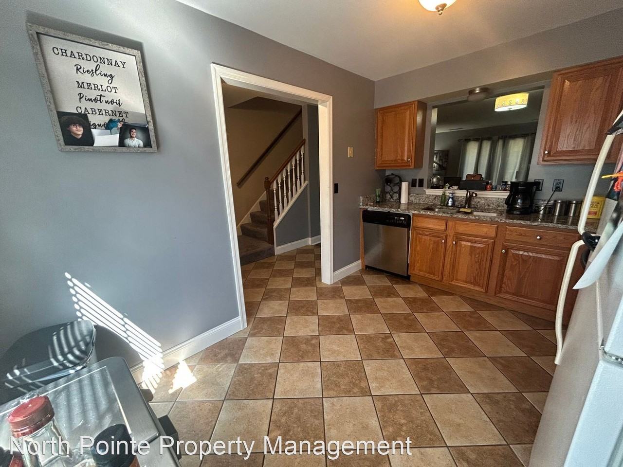 352 Meetinghouse Ln - Photo 2 of 13