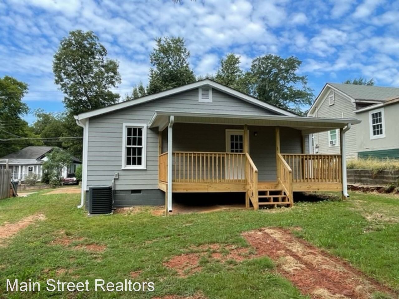142 N Broad St - Photo 3 of 10