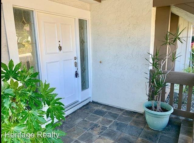1533 De Anza Blvd - Photo 2 of 31